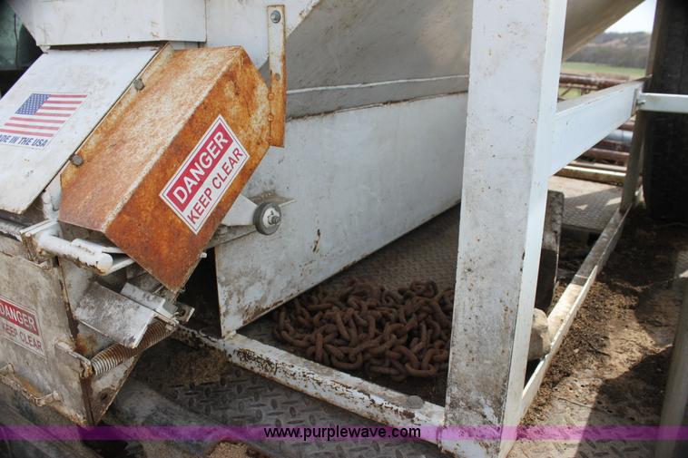 image for item H2127 T&S Manufacturing trip hopper cube feeder