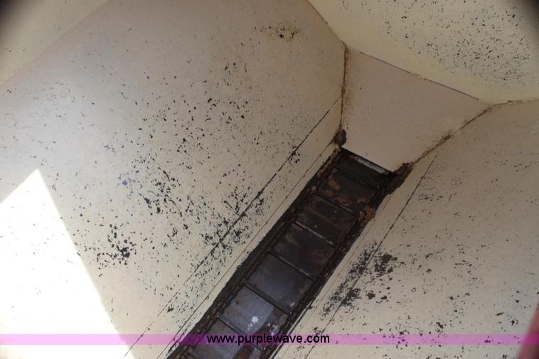 image for item H2127 T&S Manufacturing trip hopper cube feeder