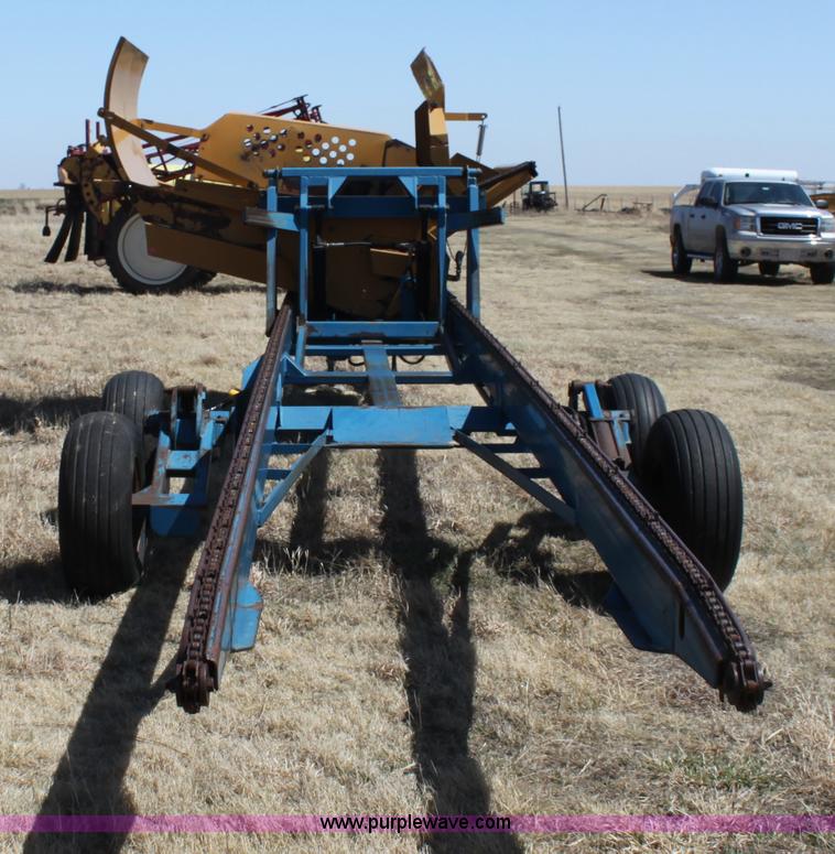 image for item H2140 Duratech bale feeder/retriever