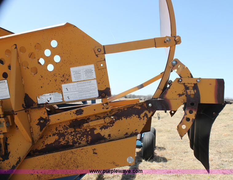 image for item H2140 Duratech bale feeder/retriever