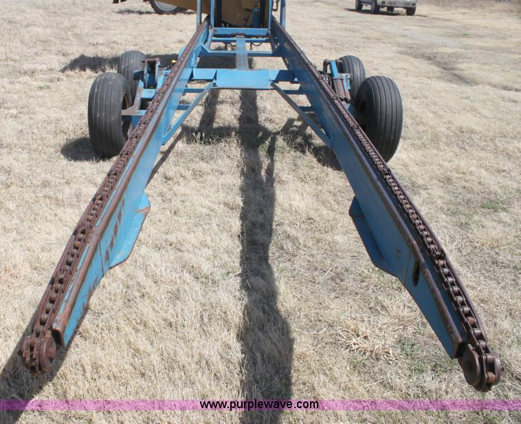 image for item H2140 Duratech bale feeder/retriever