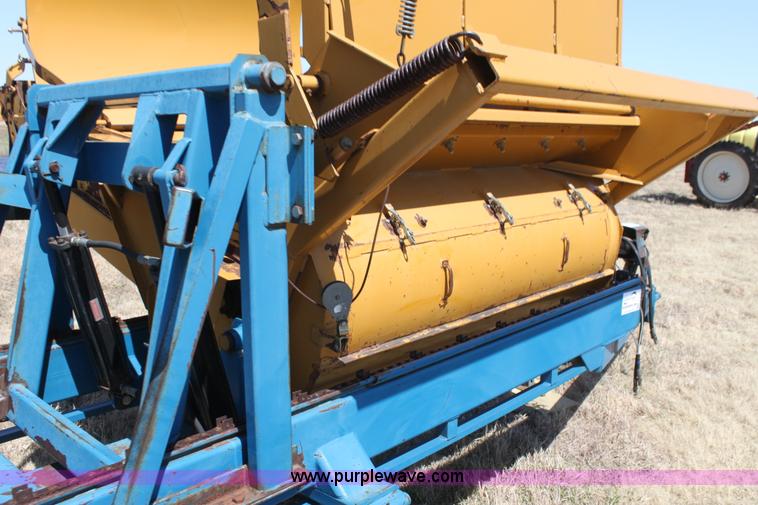 image for item H2140 Duratech bale feeder/retriever