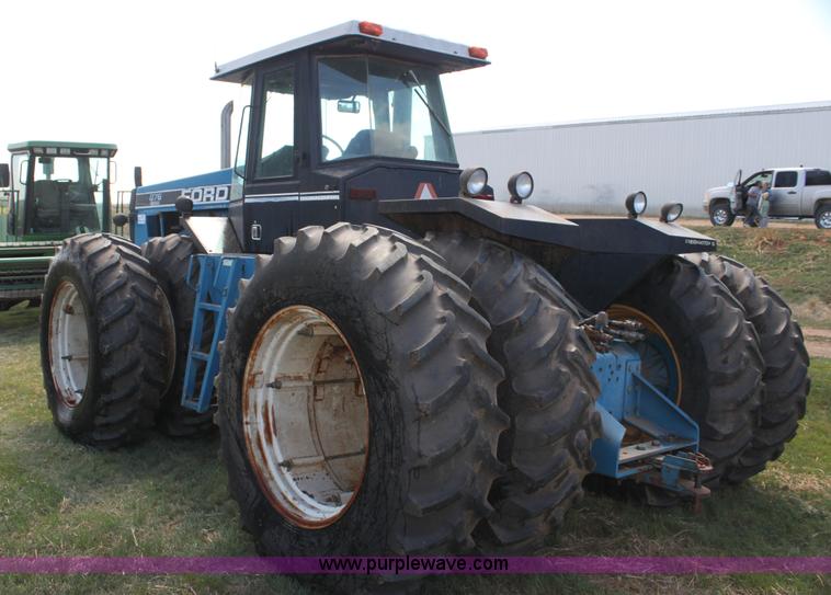image for item H2146 1991 Ford 876 Versatile 4WD tractor