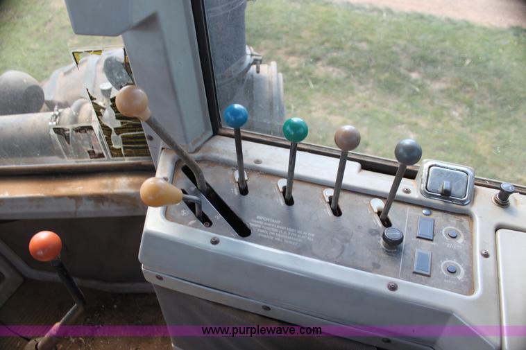 image for item H2146 1991 Ford 876 Versatile 4WD tractor