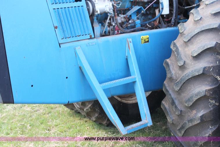 image for item H2146 1991 Ford 876 Versatile 4WD tractor