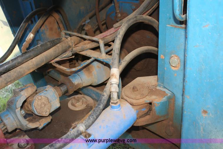 image for item H2146 1991 Ford 876 Versatile 4WD tractor