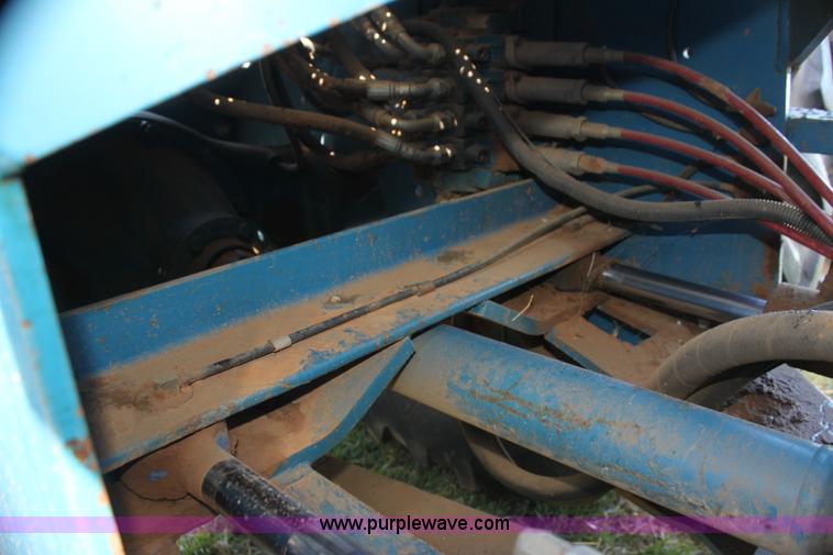 image for item H2146 1991 Ford 876 Versatile 4WD tractor