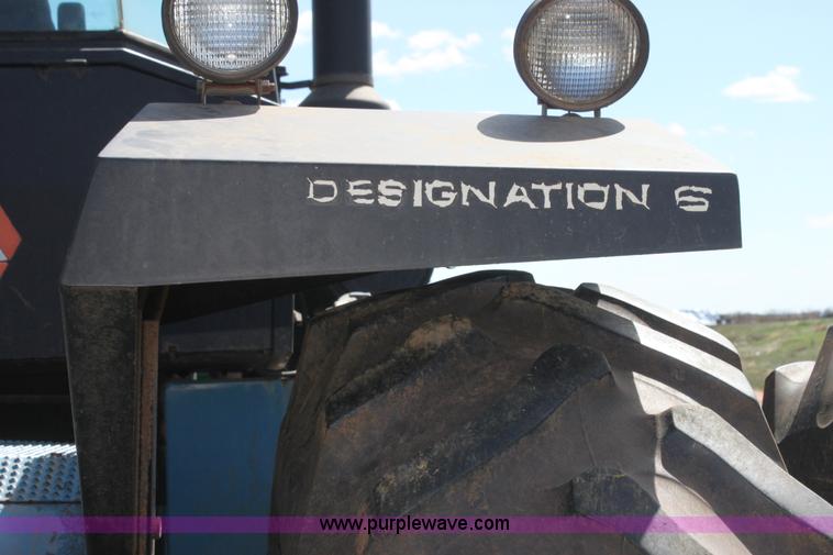 image for item H2146 1991 Ford 876 Versatile 4WD tractor