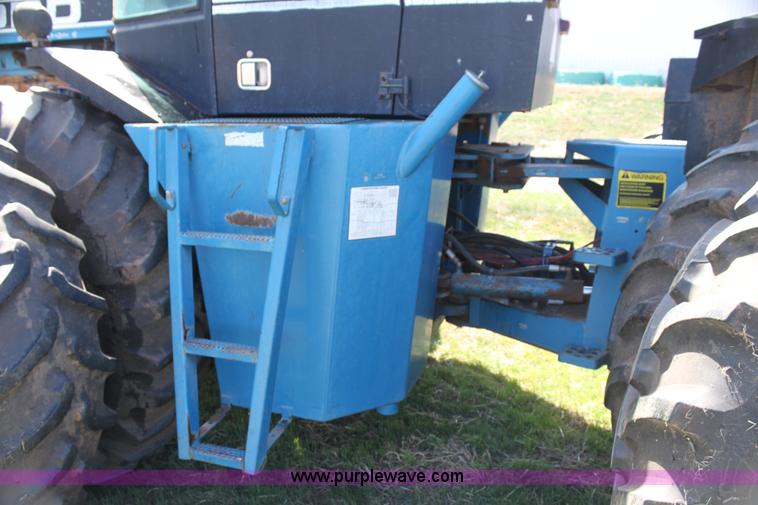 image for item H2146 1991 Ford 876 Versatile 4WD tractor