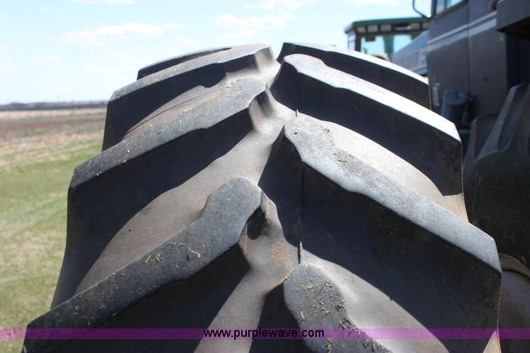 image for item H2146 1991 Ford 876 Versatile 4WD tractor