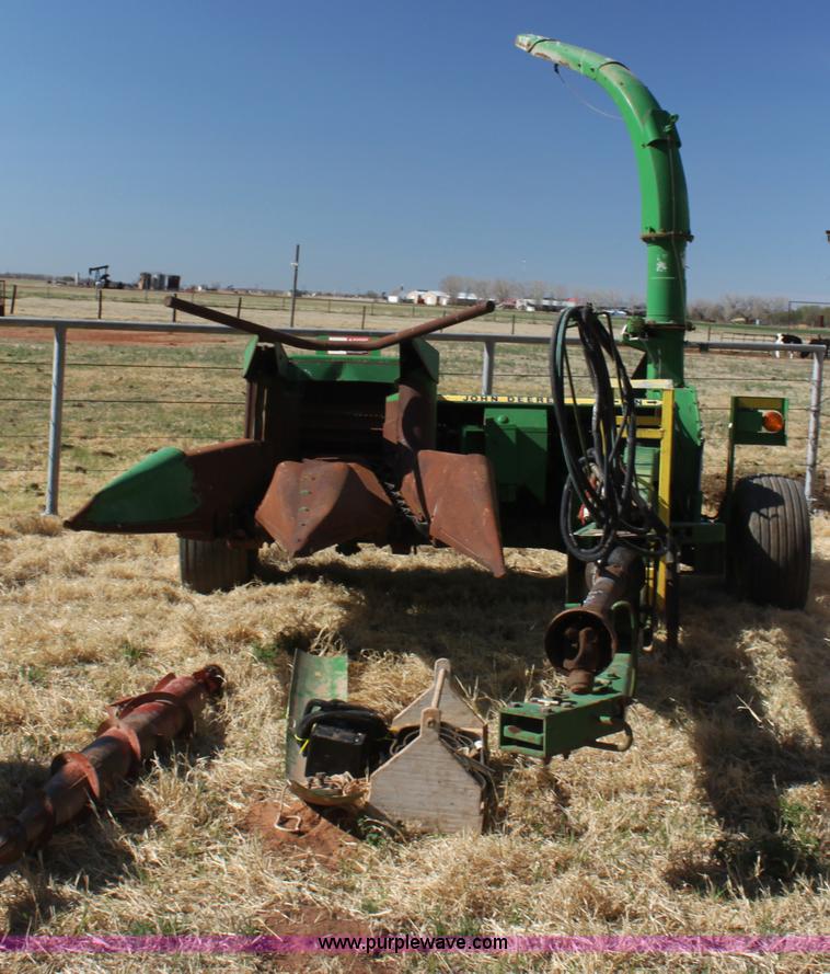 image for item H2160 John Deere 3950 forage harvester
