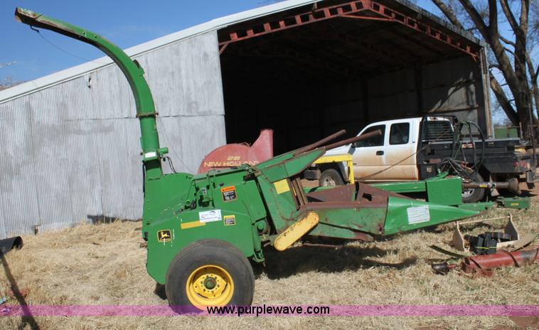 image for item H2160 John Deere 3950 forage harvester