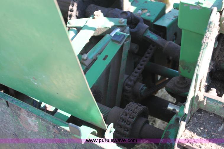 image for item H2160 John Deere 3950 forage harvester