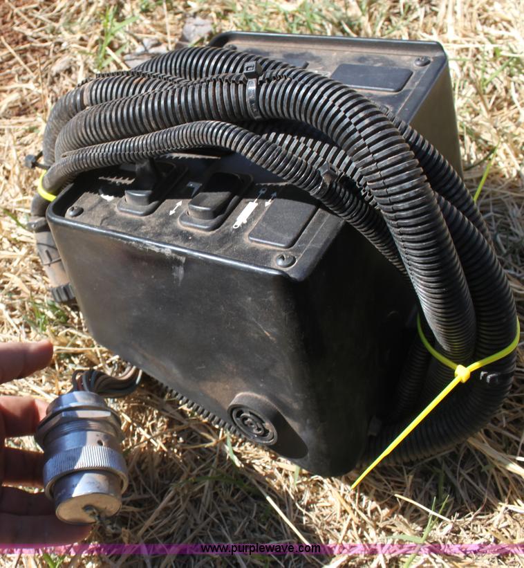 image for item H2160 John Deere 3950 forage harvester