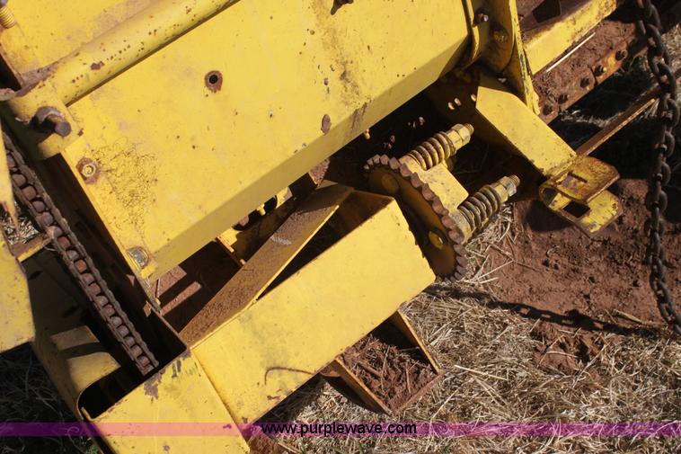 image for item H2160 John Deere 3950 forage harvester