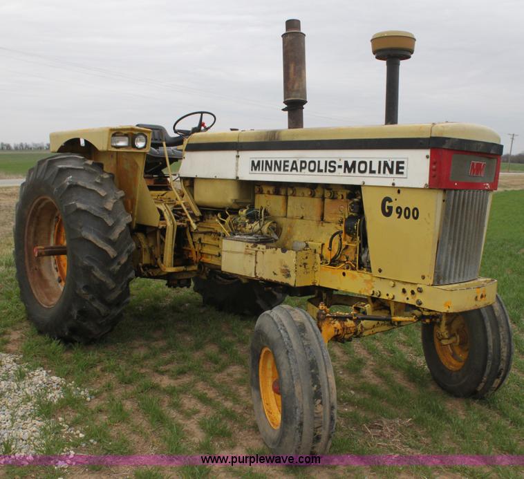 image for item H2170 1967 Minneapolis Moline G900 tractor