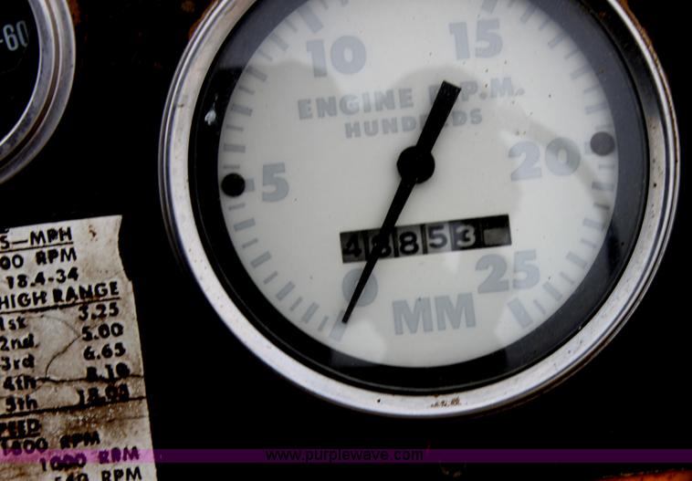 image for item H2170 1967 Minneapolis Moline G900 tractor