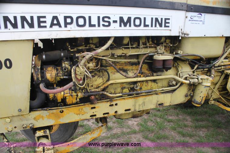 image for item H2170 1967 Minneapolis Moline G900 tractor