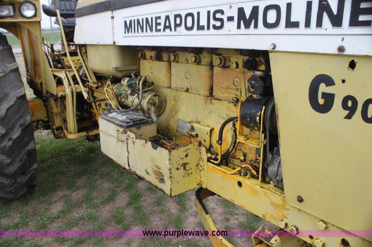 image for item H2170 1967 Minneapolis Moline G900 tractor