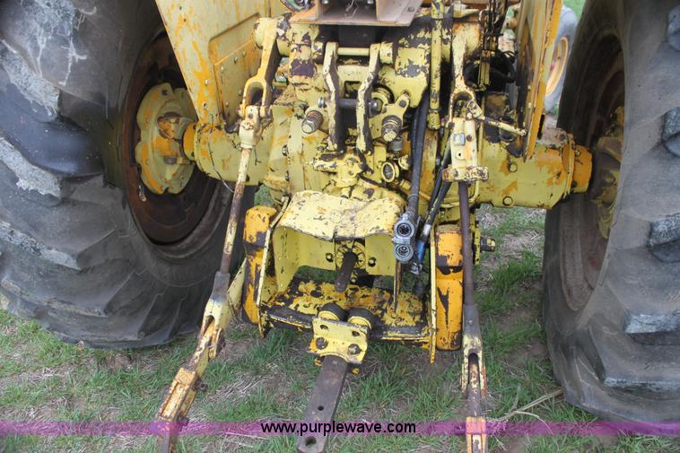 image for item H2170 1967 Minneapolis Moline G900 tractor
