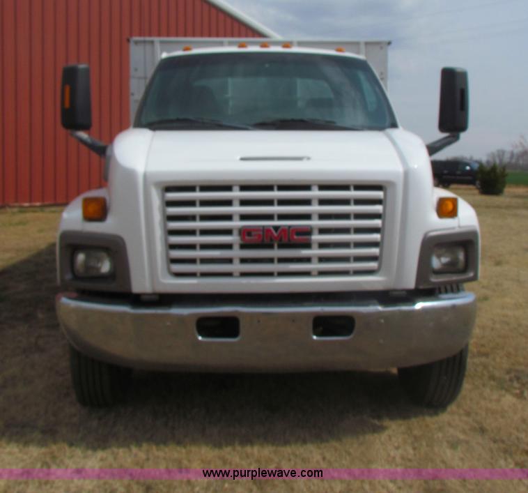 image for item H2211 2004 GMC C6500 grain truck