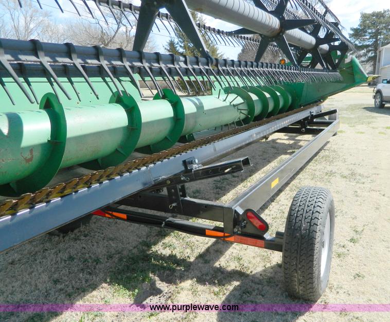 image for item H2491 1995 John Deere 925 platform