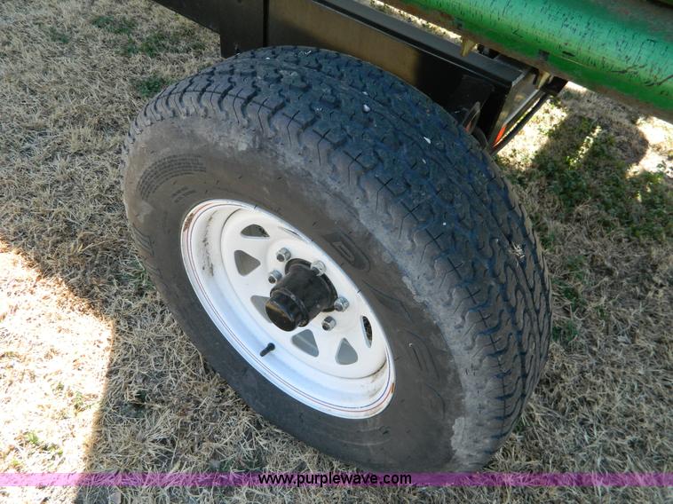 image for item H2491 1995 John Deere 925 platform