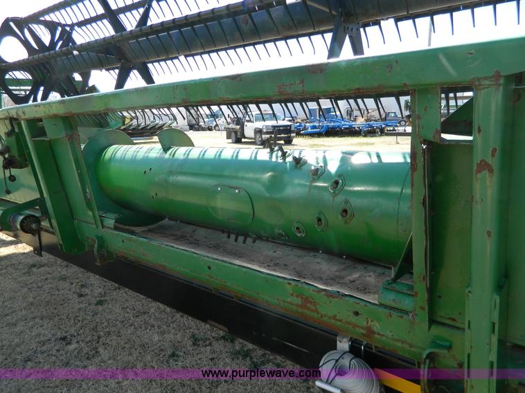 image for item H2491 1995 John Deere 925 platform