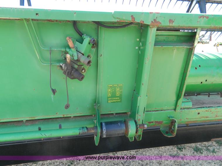 image for item H2491 1995 John Deere 925 platform