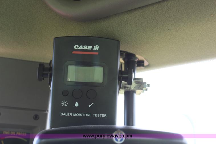 image for item H2594 2004 New Holland BB940A large square baler