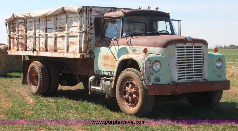 1964 International Loadstar 1890 grain truck | Item H5710 gmc truck hitch wiring 