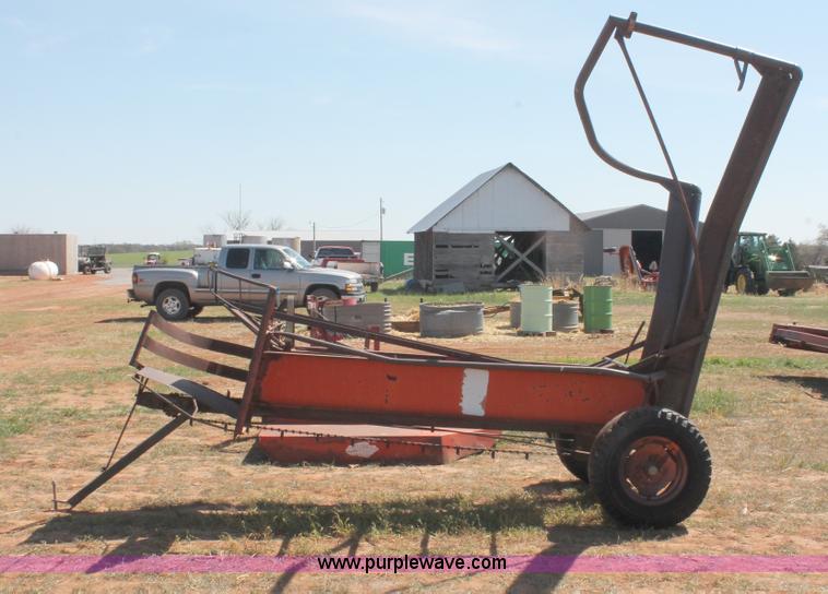 image for item H5715 Bush Hog pop-up square bale loader
