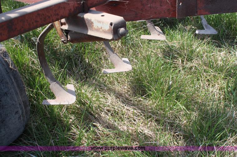 image for item H6036 International 45 Vibrashank cultivator