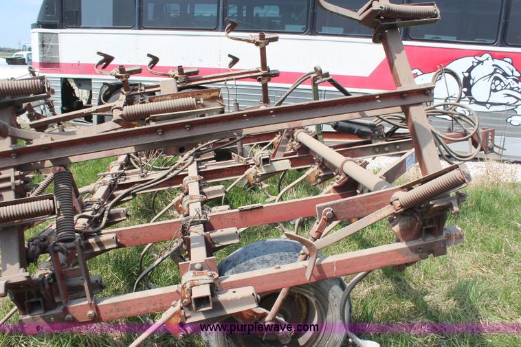 image for item H6036 International 45 Vibrashank cultivator