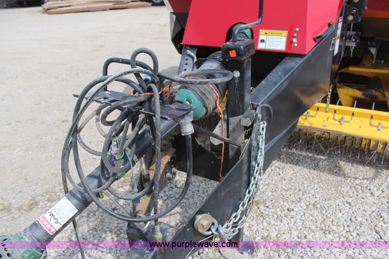 image for item H6089 2007 New Holland BB940A large square baler