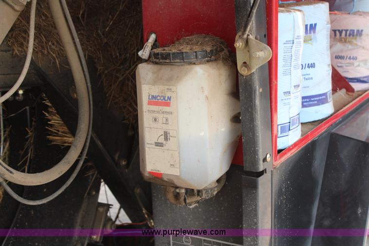 image for item H6089 2007 New Holland BB940A large square baler