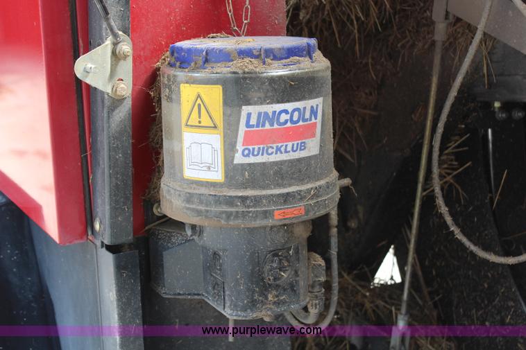 image for item H6089 2007 New Holland BB940A large square baler