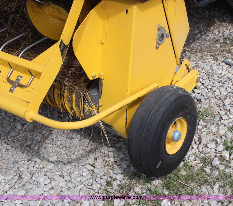 image for item H6089 2007 New Holland BB940A large square baler