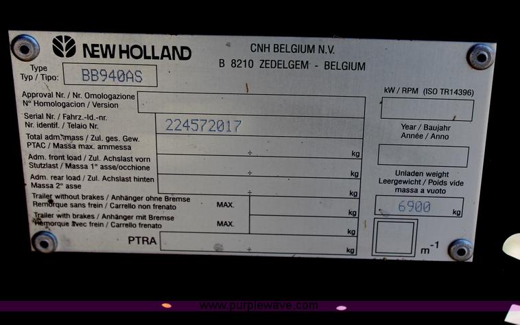 image for item H6089 2007 New Holland BB940A large square baler