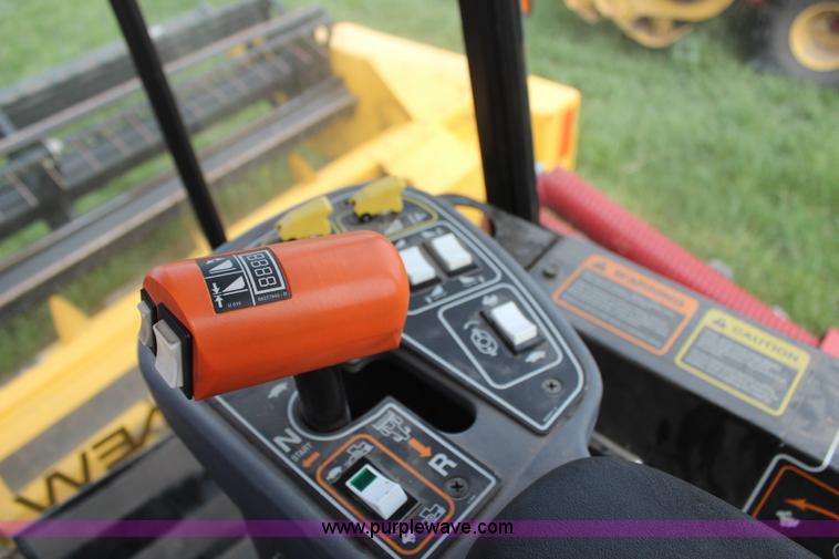 image for item H6090 2001 New Holland HW340 swather