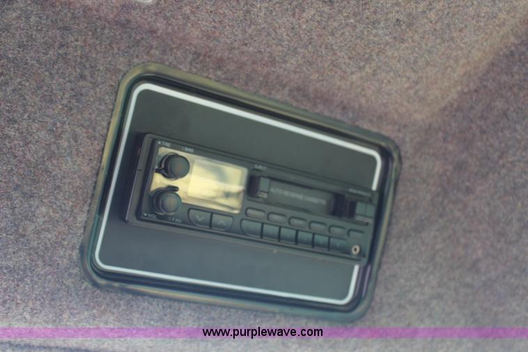 image for item H6090 2001 New Holland HW340 swather