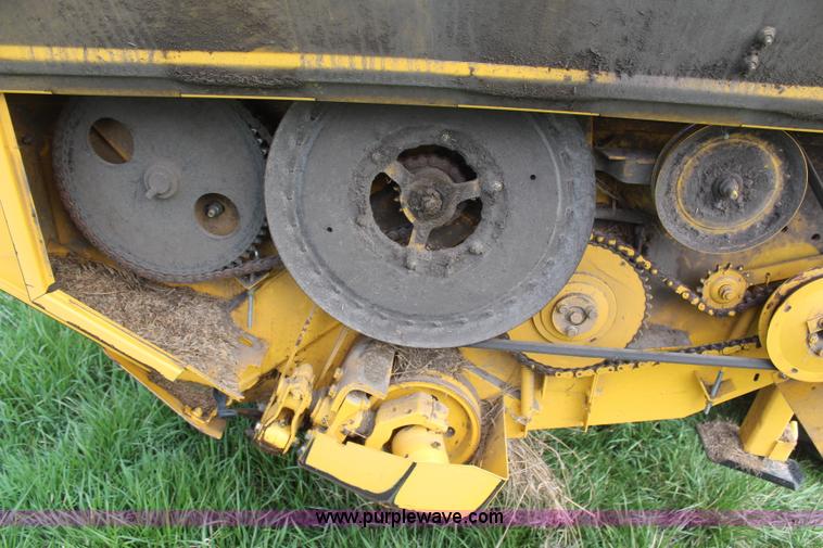 image for item H6090 2001 New Holland HW340 swather