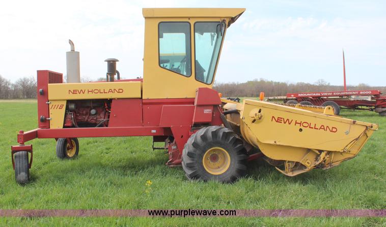 image for item H6091 1990 New Holland 1118 swather