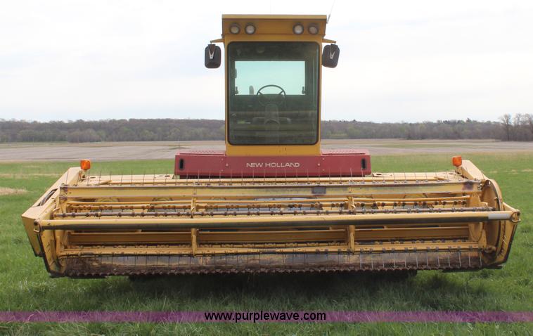 image for item H6091 1990 New Holland 1118 swather
