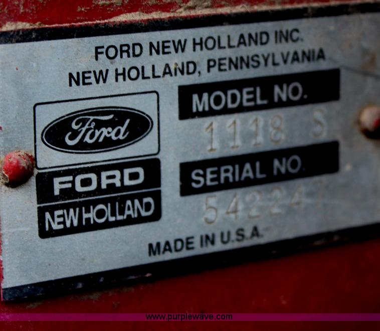 image for item H6091 1990 New Holland 1118 swather