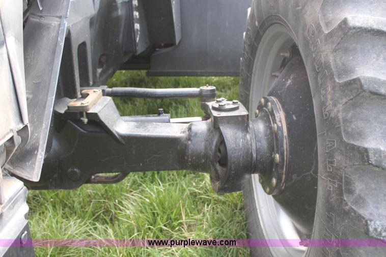 image for item H6095 2001 Case IH MX180 MFWD tractor