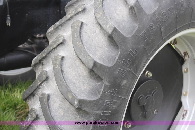 image for item H6095 2001 Case IH MX180 MFWD tractor