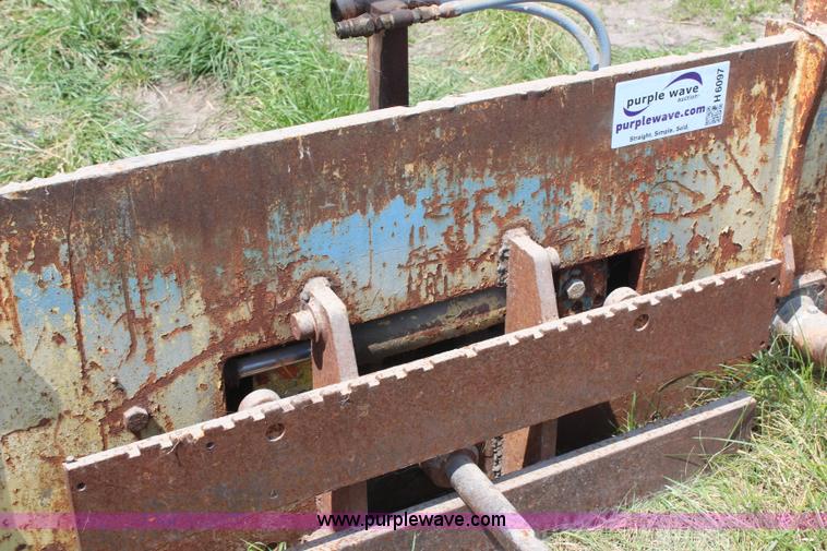 image for item H6097 Bale spike loader attachment