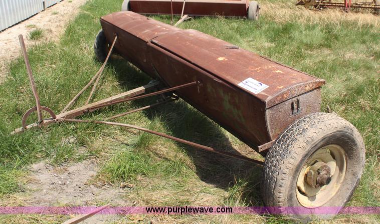 image for item H6098 John Deere LF seeder
