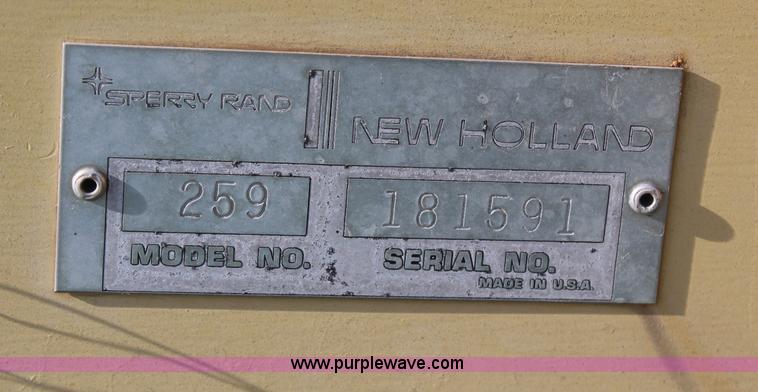 image for item H6099 New Holland 259 side delivery rake